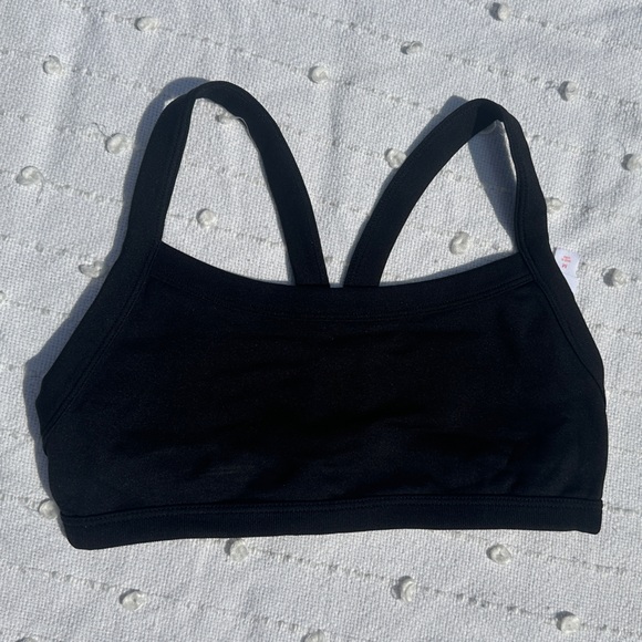 *FREE W PURCHASE* Colsie Sports Bra - Size M - Picture 2 of 3